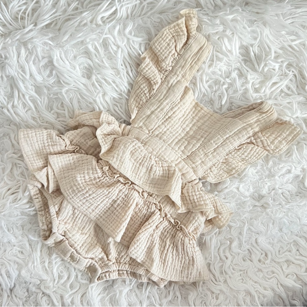 SHEIN Baby Girls Cream Tiered Ruffle Romper, Size 0-3M